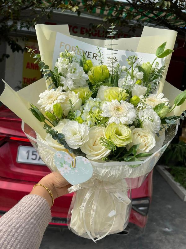 Nơi gửi gắm yêu thương qua từng cánh hoa