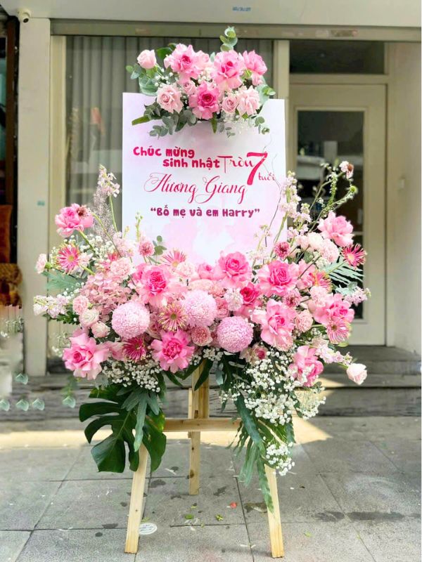 Ưu đãi hấp dẫn và chăm sóc khách hàng tận tâm